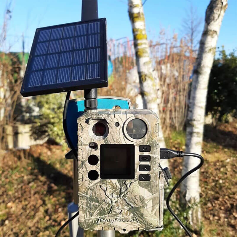 La fototrappola con pannello solare